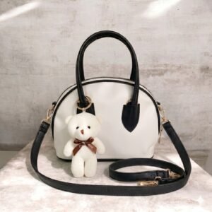 Inara Bag Tas Selempang Wanita Stylish Free Gantungan Boneka – Tampilan Mewah Harga Terjangkau